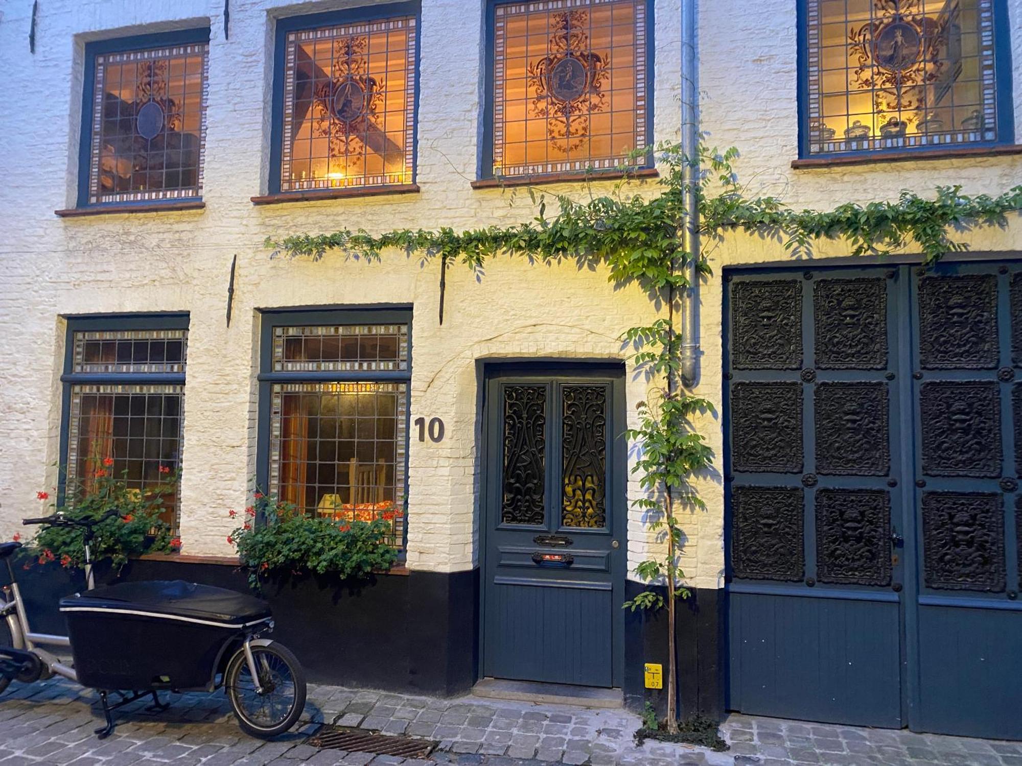 Huyze Peerdenbrugghe Bed & Breakfast Bruges Exterior photo